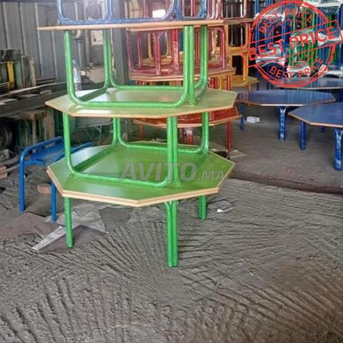 كرسي وطاولة أثاث حضانة