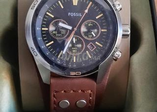 ساعة Fossil