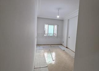 شقة جميلة 76 متر مربع، مضيئة ومجددة