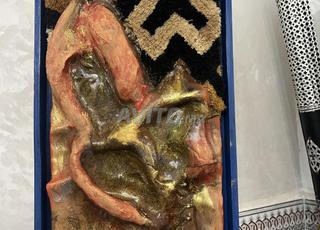 لوحة فنية تجريدية وفريدة، مخدومة باليد