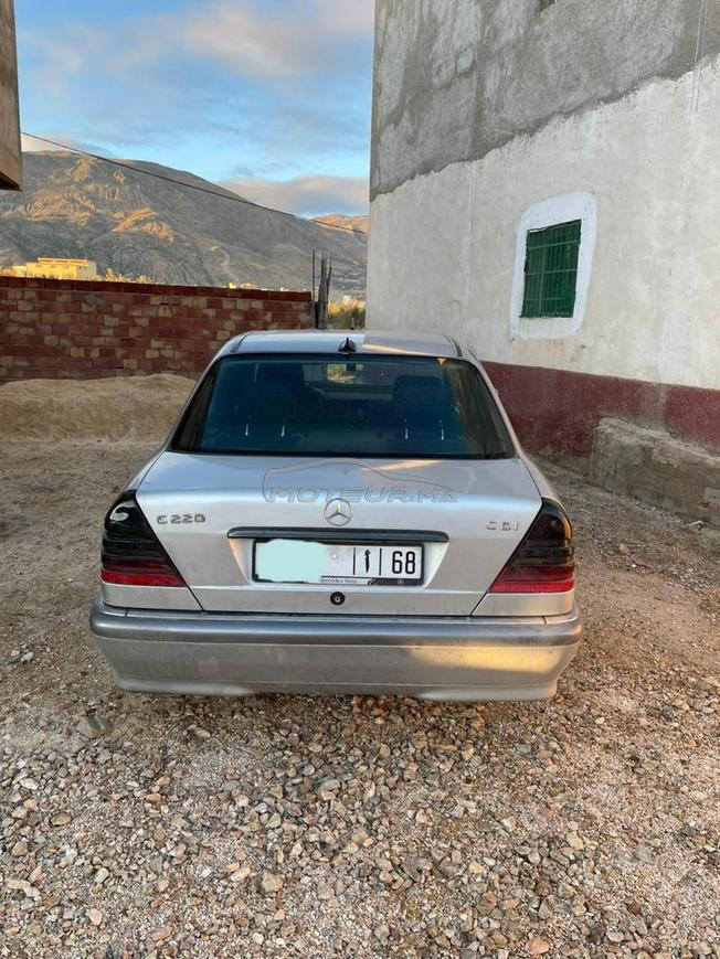Mercedes-Benz 220 Diesel Manuelle 1998 à Driouch