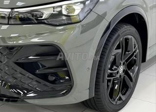 VOLKSWAGEN Tiguan R~line 2025