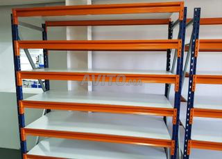 Rayonnage de stock semi-lourd