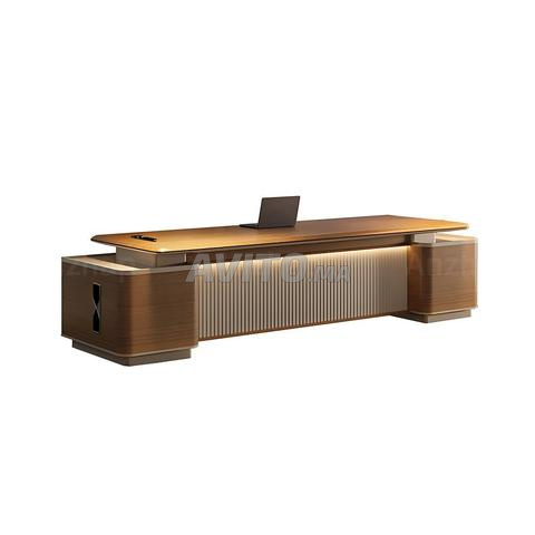 مكتب فاخر مثالي للعمل والنجاح💎