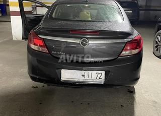 أوبل إنسيجنيا بنزين يدوية 2011 في الدار البيضاء