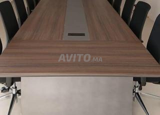 Table de réunion / Pack chaise / Armoire / Vestiaire / Lit