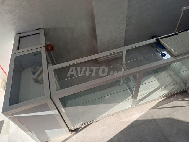 معدات لمكتبة قرطاسية