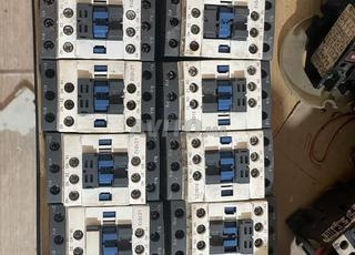 قواطع تلامس