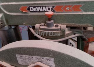 منشار دائري ديوالت