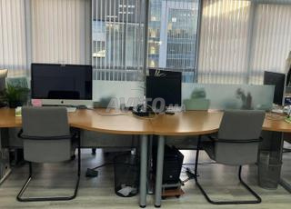 6 مكاتب للبيع