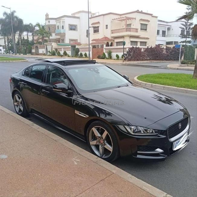 Jaguar XE en très bon état 