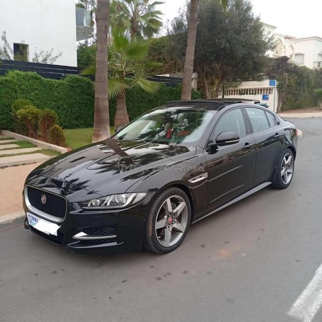 Jaguar XE en très bon état 