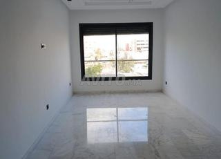 ستوديو فارغ جديد في شارع عبد المومن