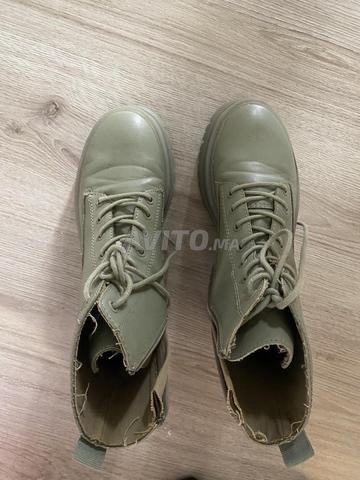 حذاء بوت ستراديفاريوس مقاس 37