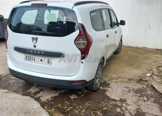 داسيا لودجي ديزل يدوية 2016 في الدار البيضاء