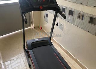 سير كهربائي بسرعة 20 كم / ساعة