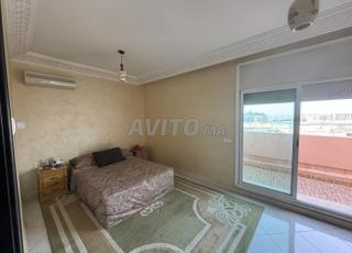 مفروش وإطلالة بانورامية وقريب جدًا من المحطة