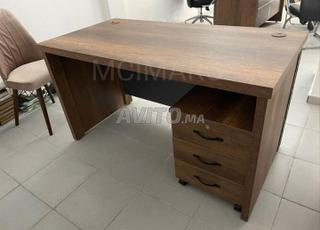 Bureau avec retour et caisson