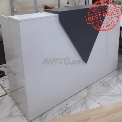 comptoir de reception avec caisson