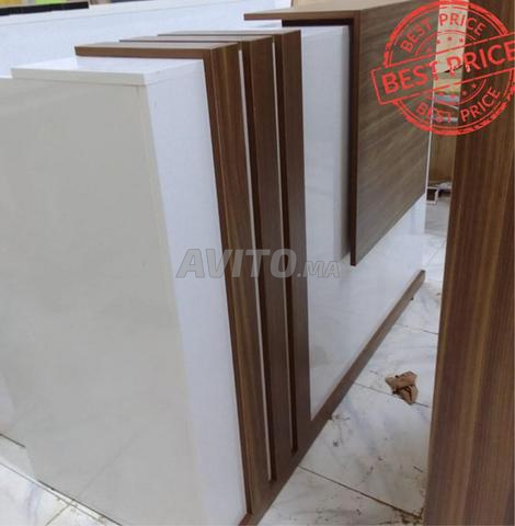 Comptoir d'accueil avec caisson mobile