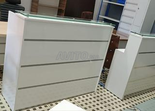 مكتب استقبال عملي وأنيق بسعر مناسب