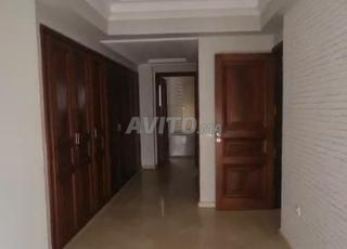 شقة راقية راسين