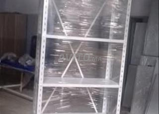 رفوف معدنية بأسعار معقولة