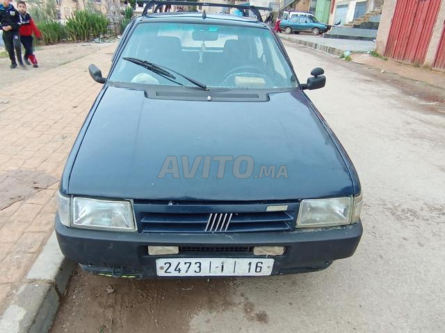 سيارة للبيع