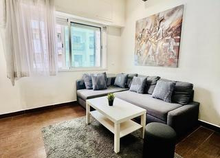 استوديو يومي للإيجار