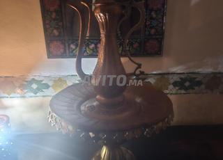 إبريق نحاسي قديم للتزيين