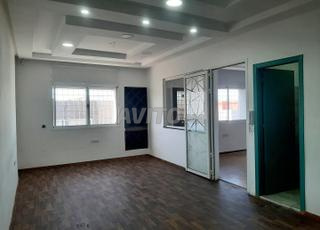 مكتب 50 متر مربع في أولفا مع مصعد