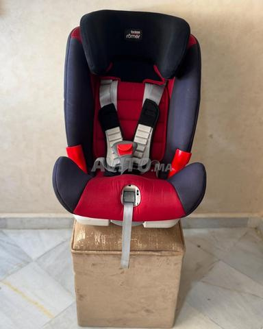 مقعد سيارة ايزوفيكس بريتاكس رومر من 9 أشهر إلى 12 سنة