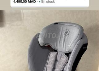 مقعد سيارة ماكسي كوزي 9 أشهر - 12 سنة