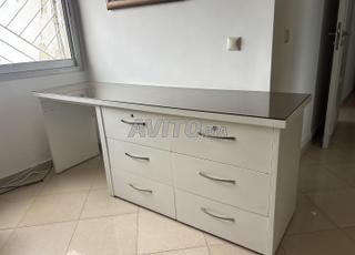 خزانة متعددة الوظائف