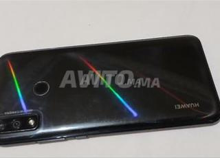 Huawei Y8s 64GB (Pas de défaut) Négociable