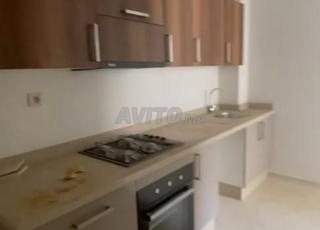 شقة في الطابق الثاني بمستوى عالٍ في إقامة آمنة