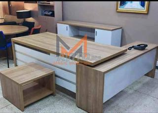 Fabrication de mobilier de bureau