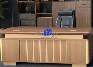 Bureau de direction/chaise/armoire/vestiaire/lit