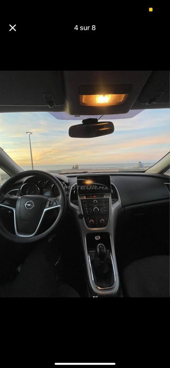 OPEL ASTRA MODEL 2012 ba9a n9ya machaellah
