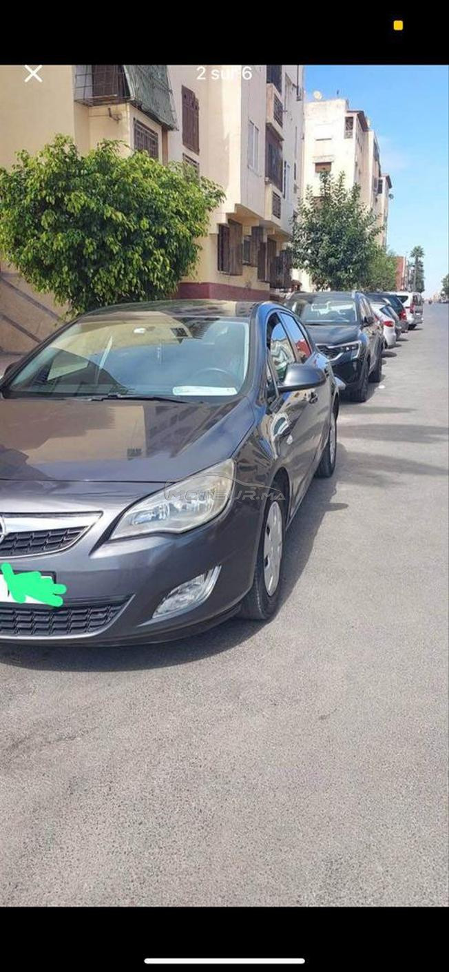 OPEL ASTRA MODEL 2012 ba9a n9ya machaellah
