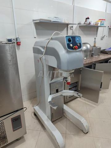 جميع الآلات ولوازم محل الحلويات للبيع بالقنيطرة - 2