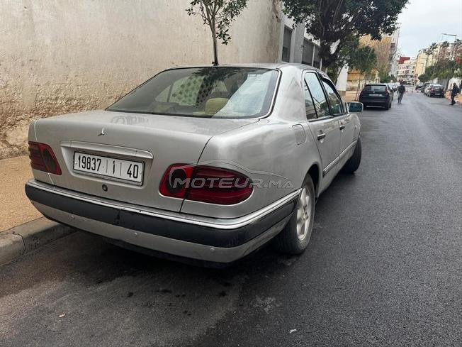 Mercedes-Benz  Diesel Manuelle 1998 à Rabat