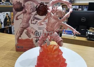 ONE PIECE – Figurine Luffy Gear 5 – Senkozekkei