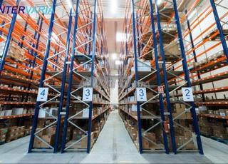 رفوف تخزين ثقيلة