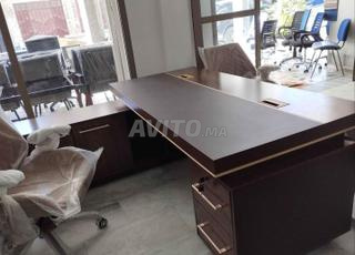 Bureau avec retour et caisson