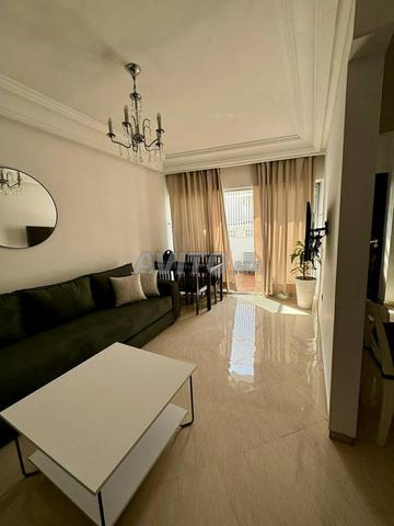 للكراء شقة مفروشة جميلة جدا في بورغون