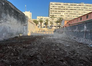 أرض استثنائية للبيع