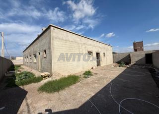 فيلا جميلة شبه جاهزة في إسن أكادير