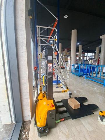 رافعة كهربائية ذاتية الرفع – SES12