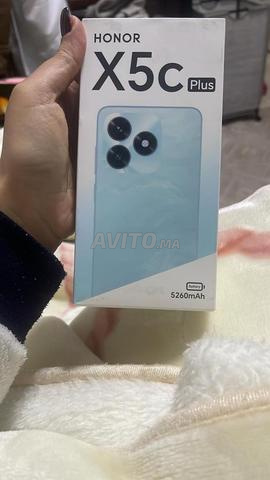 هاتف للبيع honor x5 باقي جديد